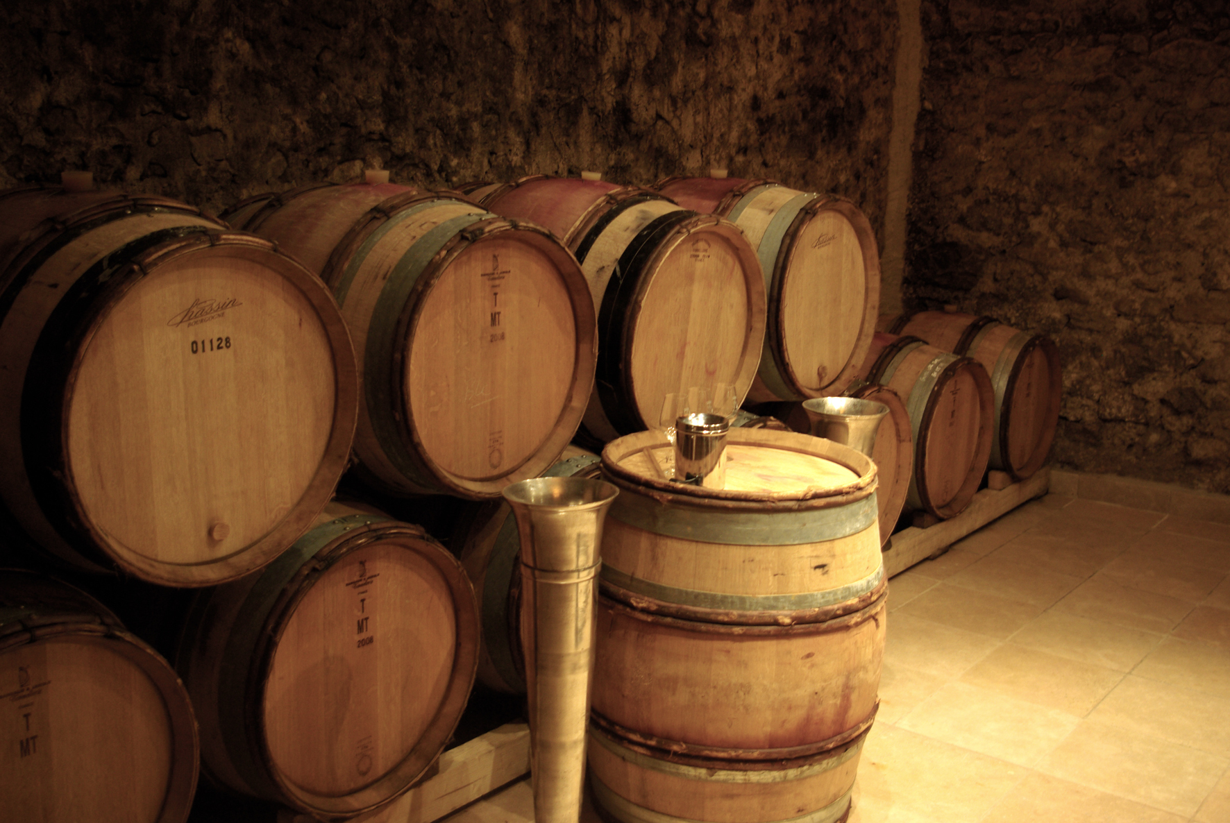 Futs de la cave des Clos de Tourelles